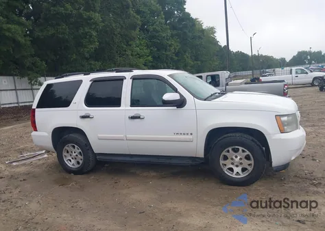 2008 Chevrolet Tahoe Ls z USA, uszkodzony, nr VIN 1GNFC13C58R184900